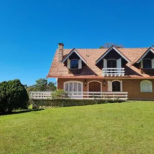 Alto Do Capivari - Gramado E Vista Espetacular , Campos do Jordão Brasil